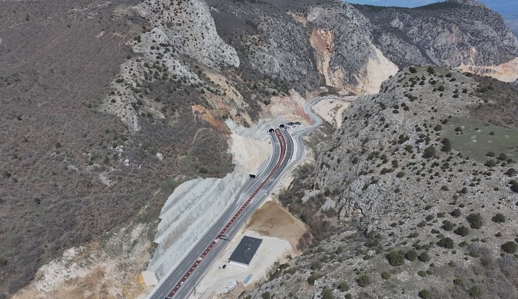 Çorum-Laçin Yolu ve Kırkdilim Tünelleri Açılış Töreni (2).jpg