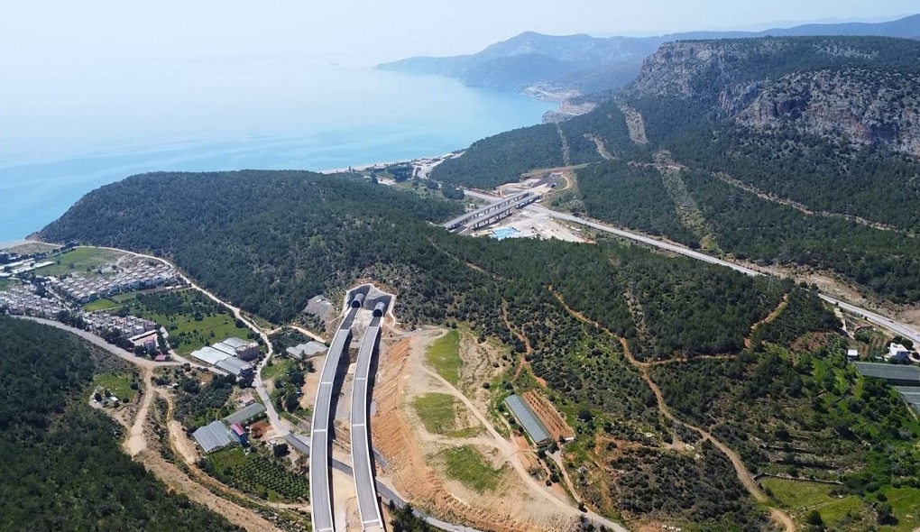 Büyükeceli-Aydıncık Yolu.jpg