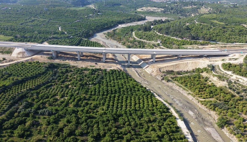 ÇEŞMELİ-ERDEMLİ-SİLİFKE-TAŞUCU OTOYOLU PROJESİ3.jpg
