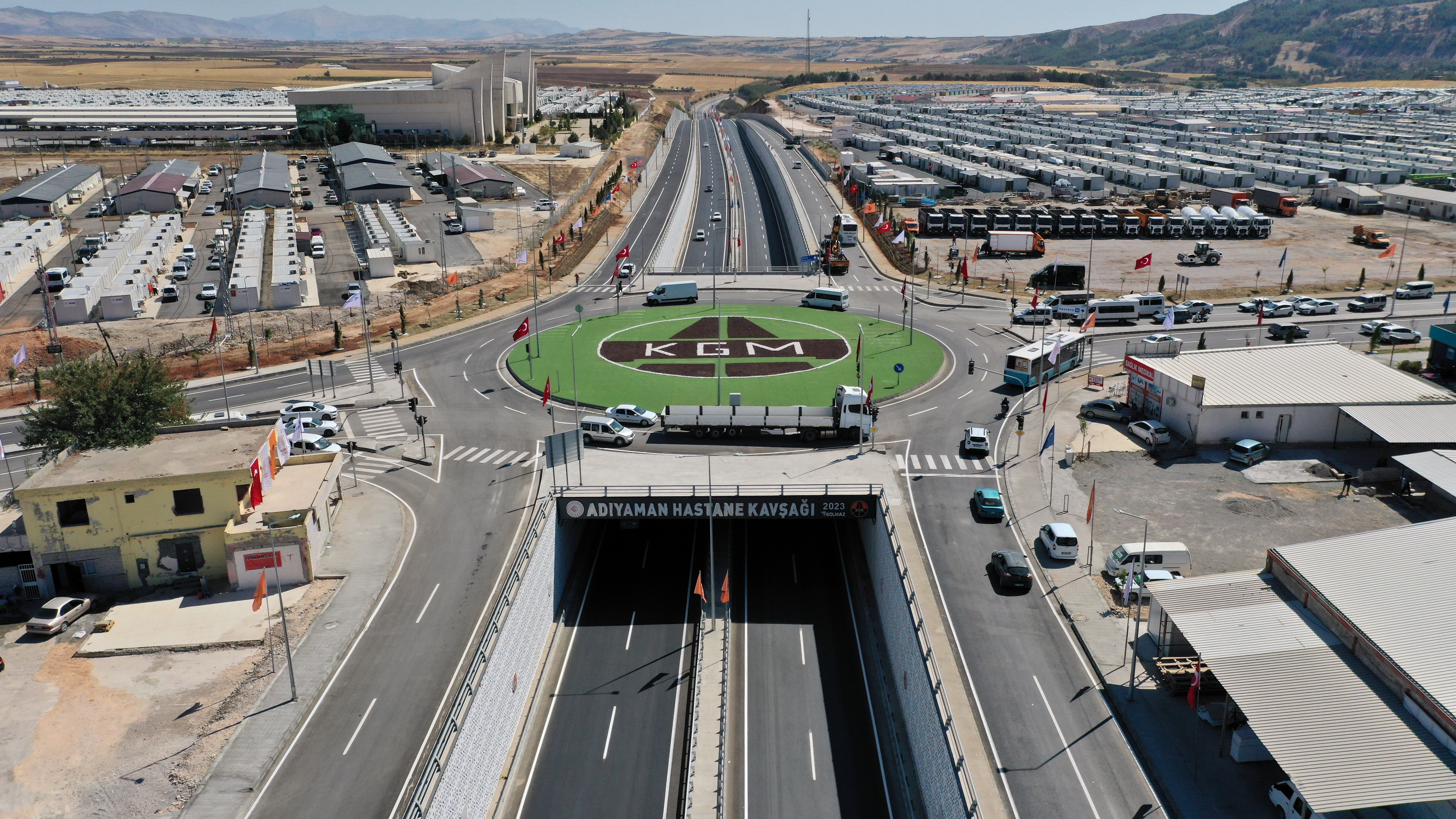 ADIYAMAN HASTANE KAVŞAĞI (1).JPG