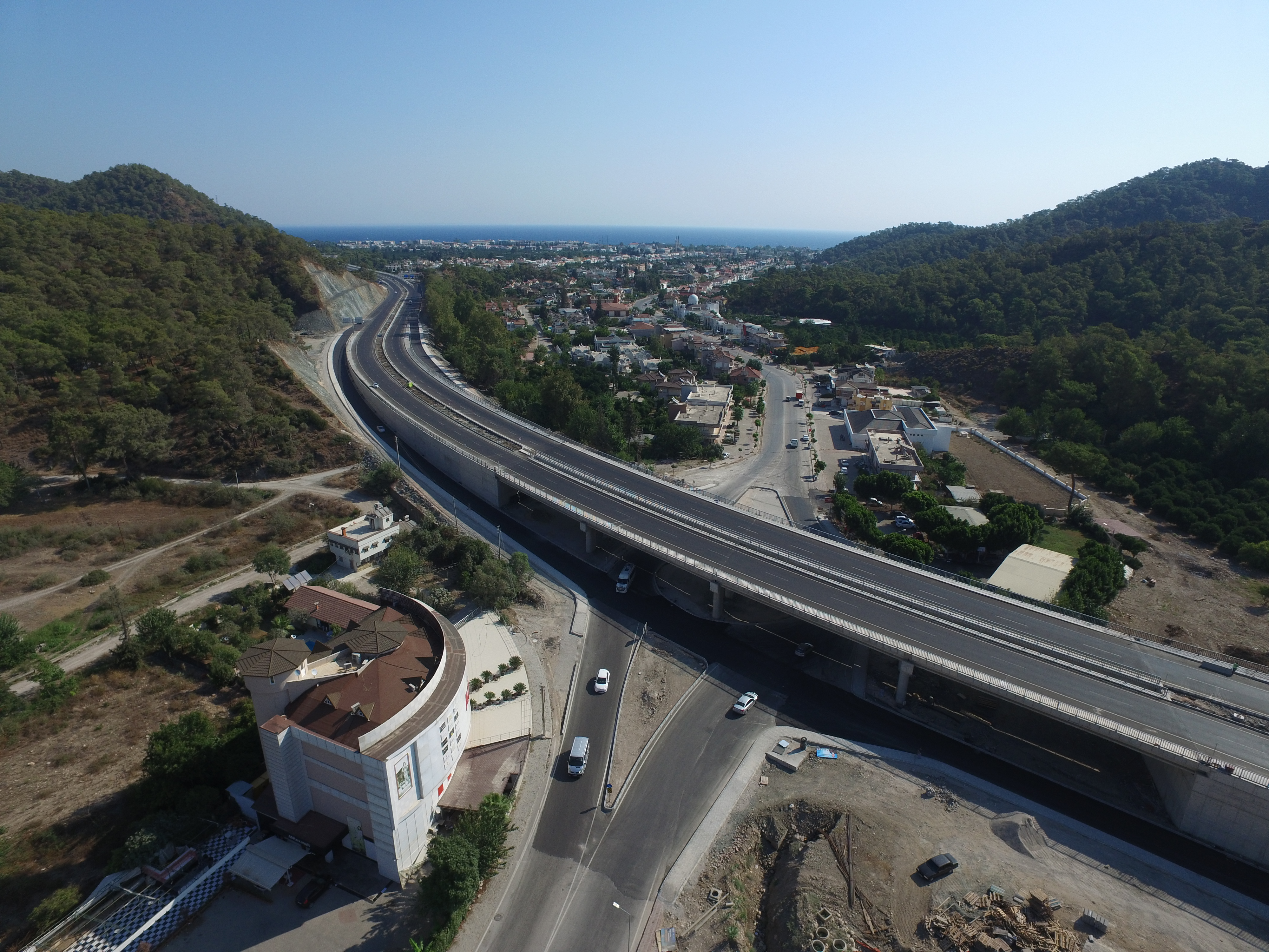 Antalya-Kemer-Tekirova Yolu  Kemer-2 Ve Kemer-3 Köprülü Kavşakları