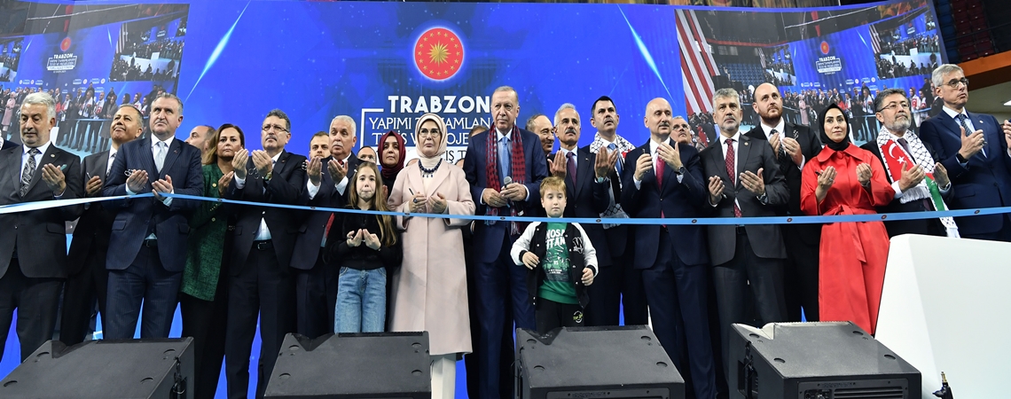 TRABZON’DAKİ KARAYOLU YATIRIMLARI CUMHURBAŞKANI ERDOĞAN’IN KATILIMIYLA HİZMETE AÇILDI