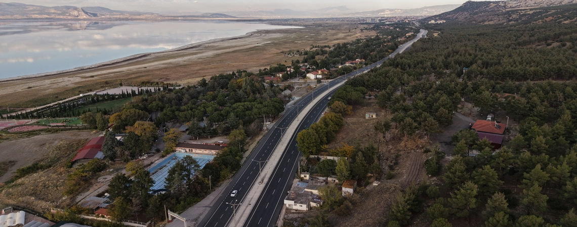 AKDENİZ’E ULAŞIM ARTIK DAHA HIZLI: BURDUR–TEFENNİ–ÇAVDIR YOLU AÇILDI