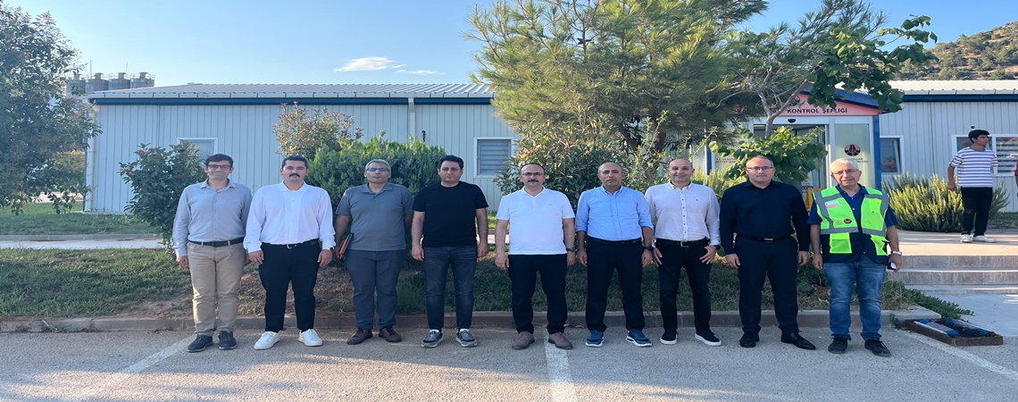 YOL YATIRIMLARINA YAKIN TAKİP: ÇEŞMELİ - KIZKALESİ OTOYOLU VE AKDENİZ SAHİL YOLU`NDA YOĞUN MESAİ SÜRÜYOR