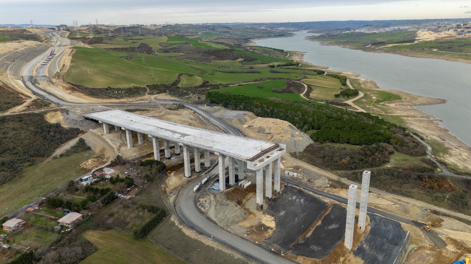 Sazlıdere Gergin Eğik Askılı Köprüsü Batı Yaklaşım Viyadüğü (VA-01)