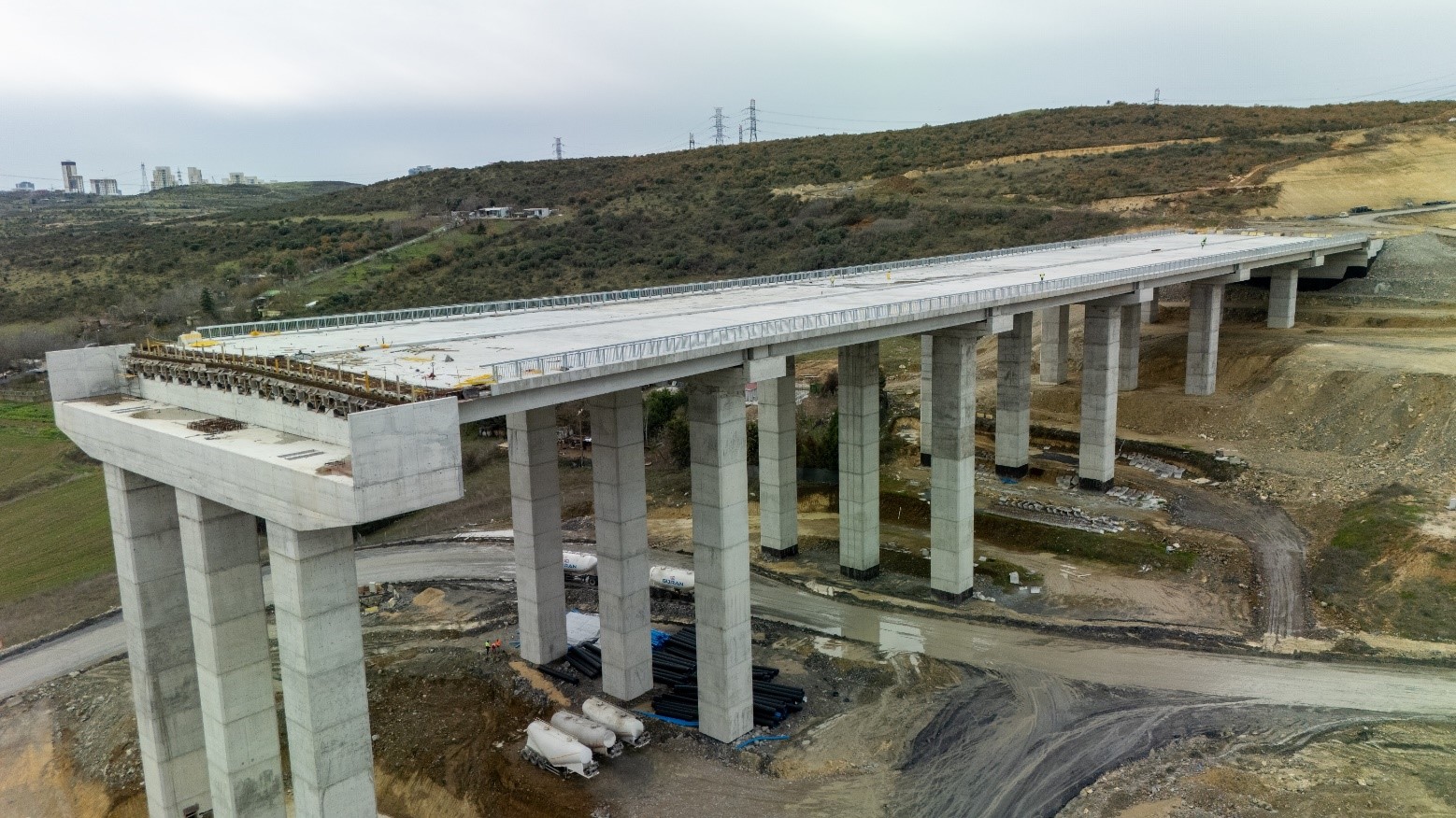 Sazlıdere  Gergin Eğik Askılı Köprüsü Doğu Yaklaşım Viyadüğü (VA-02)