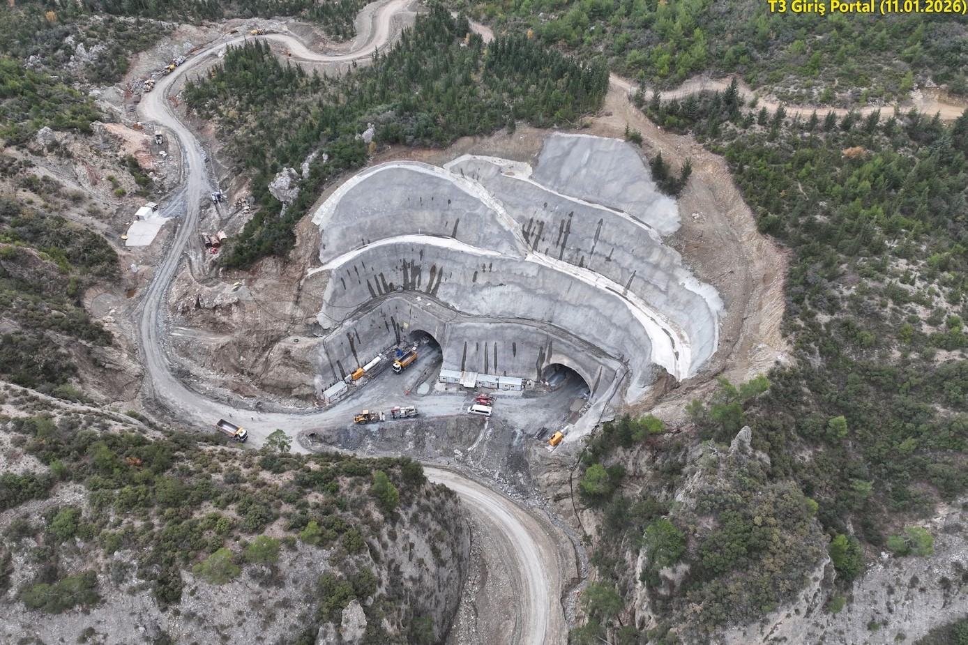 Tünel Yapım çalışmaları fotoğrafı