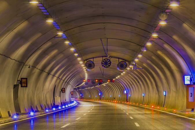  Tunnels 